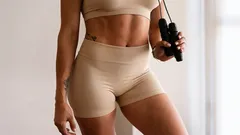 Technika víťazí nad časom: tajomstvo domácich tréningov na udržanie postavy