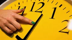 Prechod na letný čas 2026: kedy sa ručičky hodín opäť posunú dopredu?