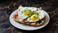 Na akom oleji je najlepšie smažiť vajcia? Kuchár dal vyčerpávajúcu odpoveď