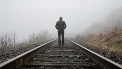 Psychológovia: Ľudia, ktorí chodia so sklopenou hlavou, majú tieto skryté črty