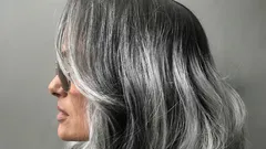 Farbenie vlasov po 70-tke: tajomstvá odtieňov, ktoré nestarnú, ale osviežujú