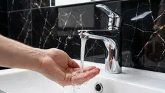 Prečo je tlak vody v kohútiku slabý: možné príčiny a spôsoby odstránenia