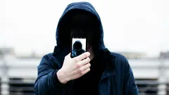 Sledujú vás cez kameru vášho telefónu? Odborník vysvetlil, ako to skontrolovať