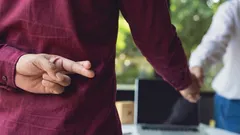 Bezchybný trik psychológa: ako odhaliť klamára za 10 sekúnd